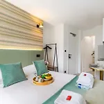 Saint Charles - Expo Apartmán *